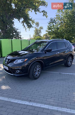 Внедорожник / Кроссовер Nissan Rogue 2016 в Черкассах