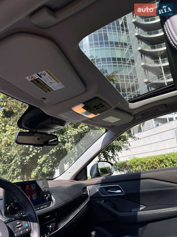 Позашляховик / Кросовер Nissan Rogue 2021 в Києві