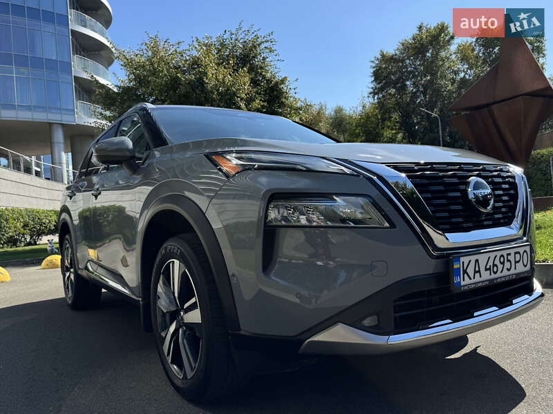 Позашляховик / Кросовер Nissan Rogue 2021 в Києві