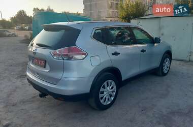 Внедорожник / Кроссовер Nissan Rogue 2015 в 