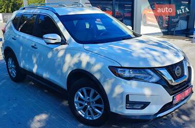 Внедорожник / Кроссовер Nissan Rogue 2018 в Каменец-Подольском