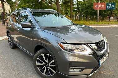 Внедорожник / Кроссовер Nissan Rogue 2018 в Киеве