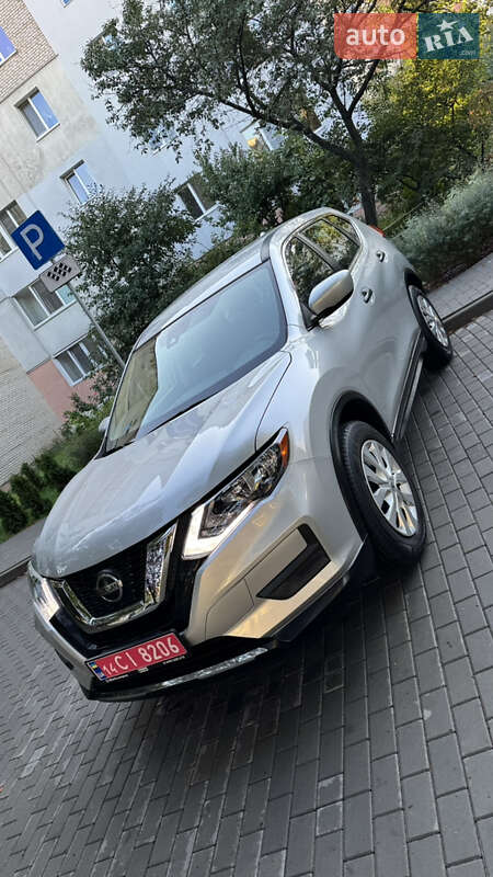 Nissan Rogue 2020