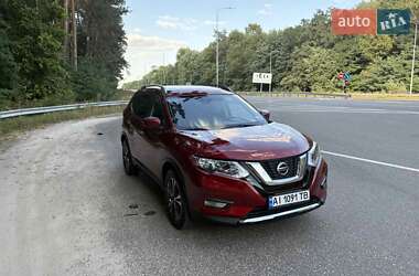 Внедорожник / Кроссовер Nissan Rogue 2018 в Броварах
