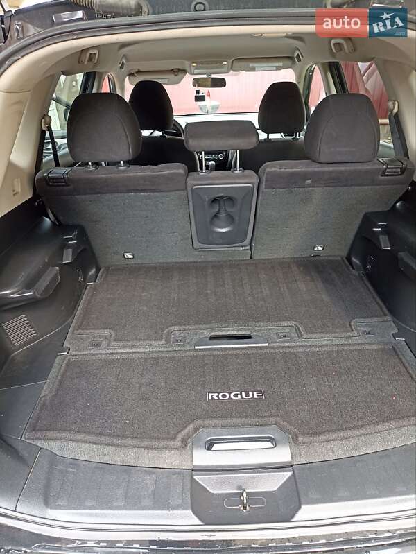 Позашляховик / Кросовер Nissan Rogue 2015 в Костопілі