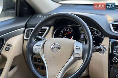 Внедорожник / Кроссовер Nissan Rogue 2014 в 
