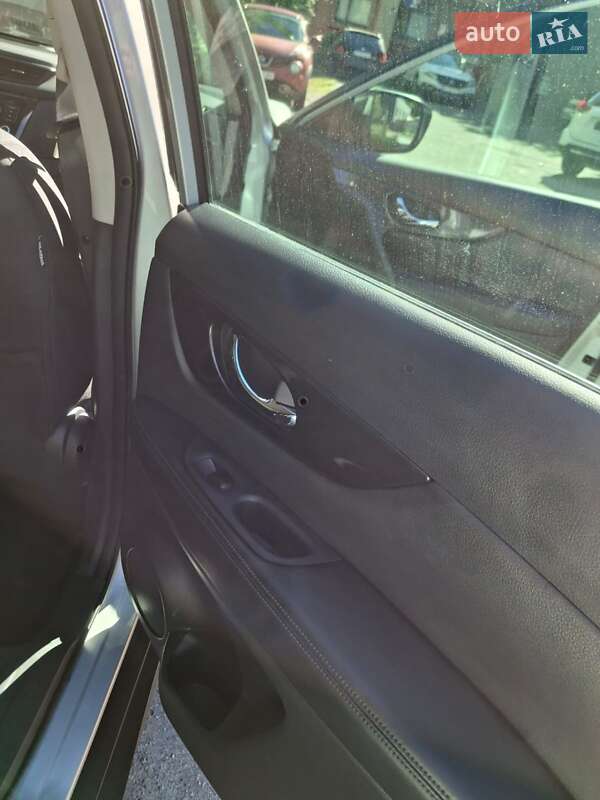 Внедорожник / Кроссовер Nissan Rogue 2018 в Хмельницком фото 21 Внедорожник / Кроссовер Nissan Rogue 2018 в Хмельницком