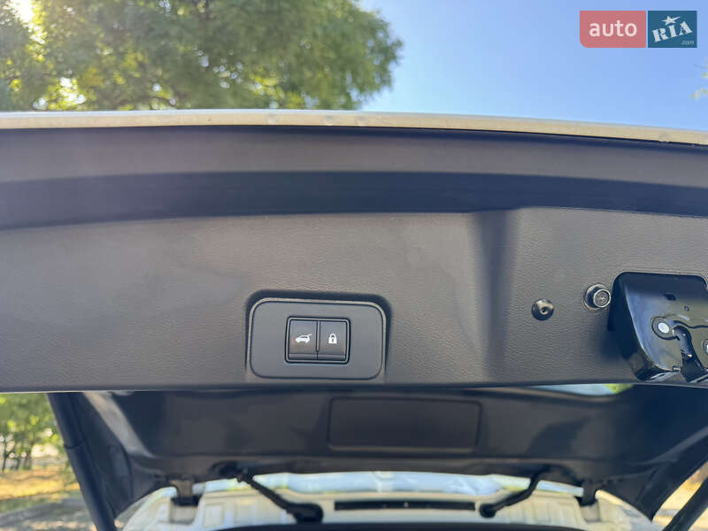 Позашляховик / Кросовер Nissan Rogue 2021 в Ізмаїлі