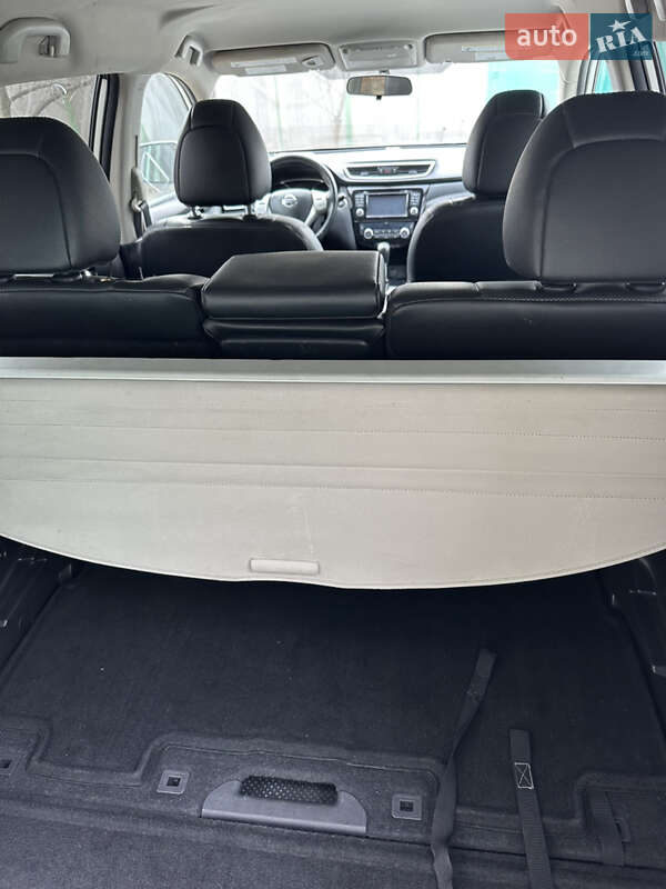 Внедорожник / Кроссовер Nissan Rogue 2015 в Николаеве