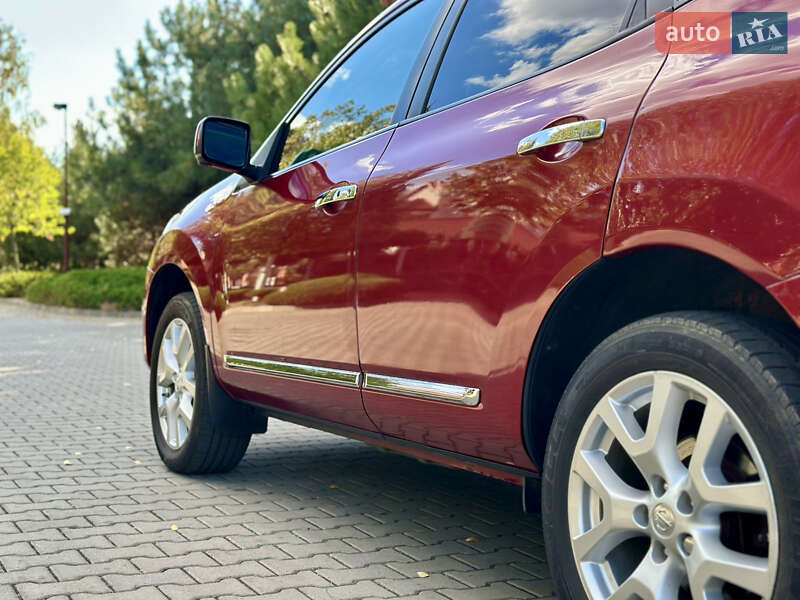 Позашляховик / Кросовер Nissan Rogue 2011 в Одесі