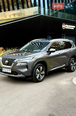 Внедорожник / Кроссовер Nissan Rogue 2021 в Киеве