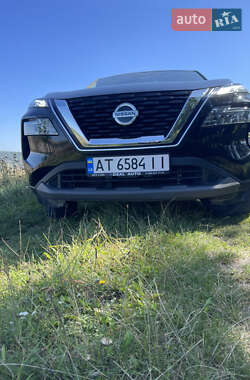 Позашляховик / Кросовер Nissan Rogue 2021 в Івано-Франківську