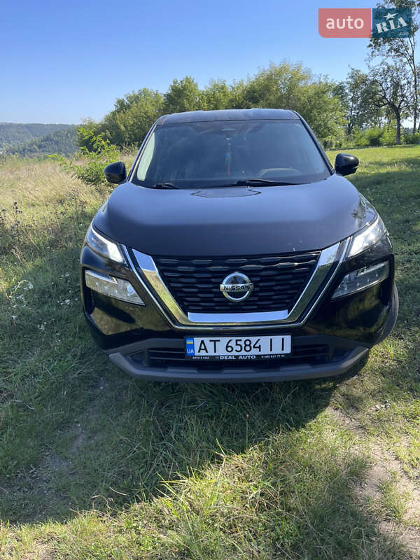 Внедорожник / Кроссовер Nissan Rogue 2021 в Ивано-Франковске