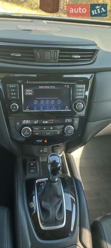 Позашляховик / Кросовер Nissan Rogue 2018 в Павлограді