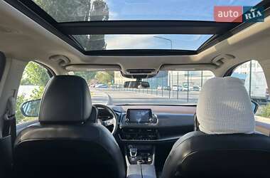 Внедорожник / Кроссовер Nissan Rogue 2021 в 