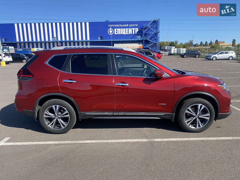 Позашляховик / Кросовер Nissan Rogue 2018 в Рівному