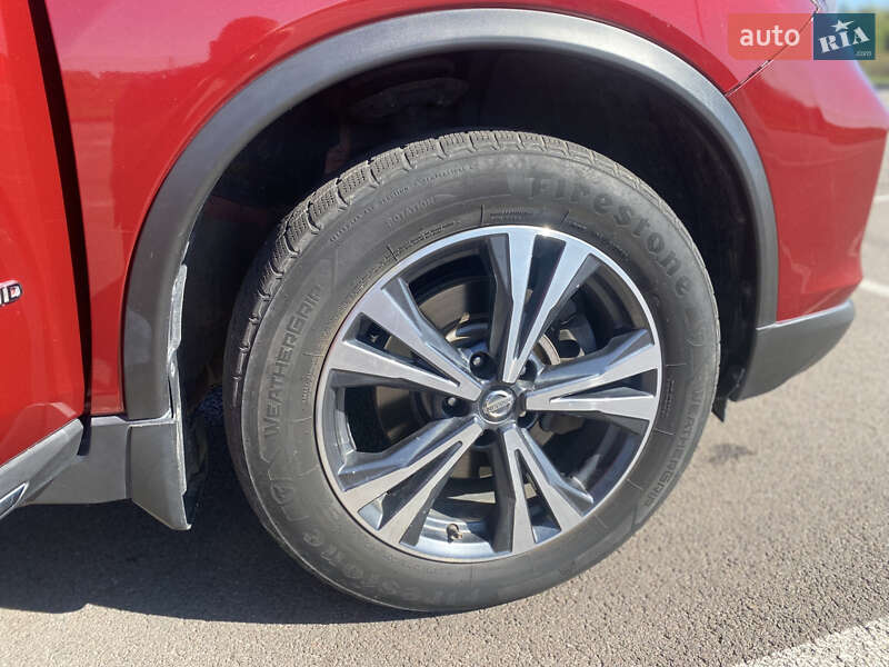 Позашляховик / Кросовер Nissan Rogue 2018 в Рівному