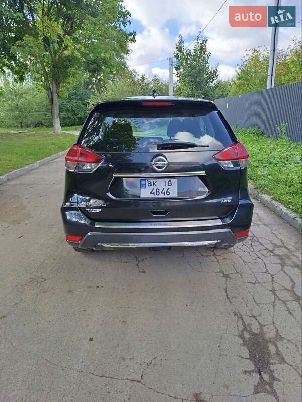 Внедорожник / Кроссовер Nissan Rogue 2018 в Здолбунове