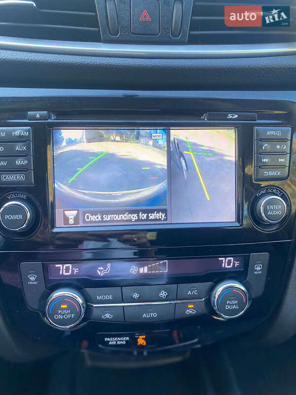 Внедорожник / Кроссовер Nissan Rogue 2015 в Смеле