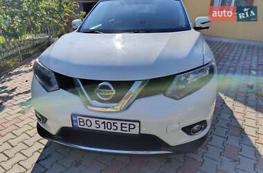 Позашляховик / Кросовер Nissan Rogue 2015 в 