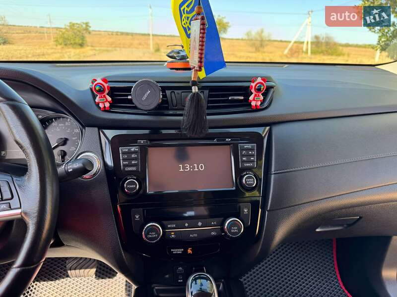 Внедорожник / Кроссовер Nissan Rogue 2017 в Одессе