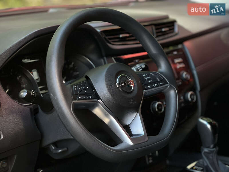 Внедорожник / Кроссовер Nissan Rogue 2017 в Кропивницком фото 7 Внедорожник / Кроссовер Nissan Rogue 2017 в Кропивницком