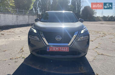 Внедорожник / Кроссовер Nissan Rogue 2023 в 