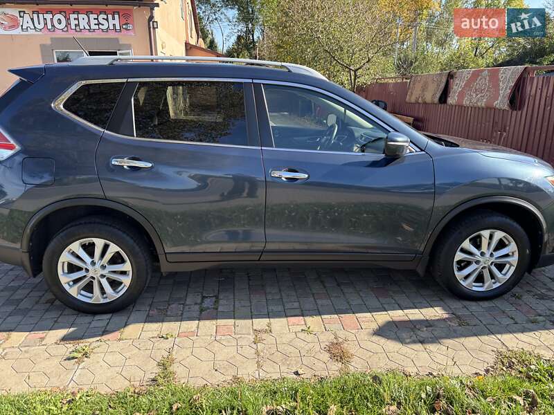 Внедорожник / Кроссовер Nissan Rogue 2015 в Самборе