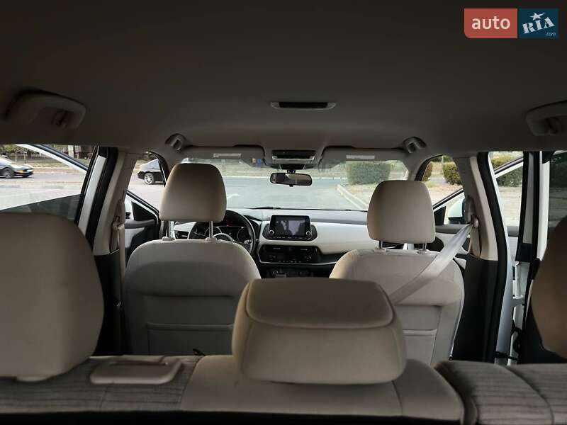 Внедорожник / Кроссовер Nissan Rogue 2021 в Днепре