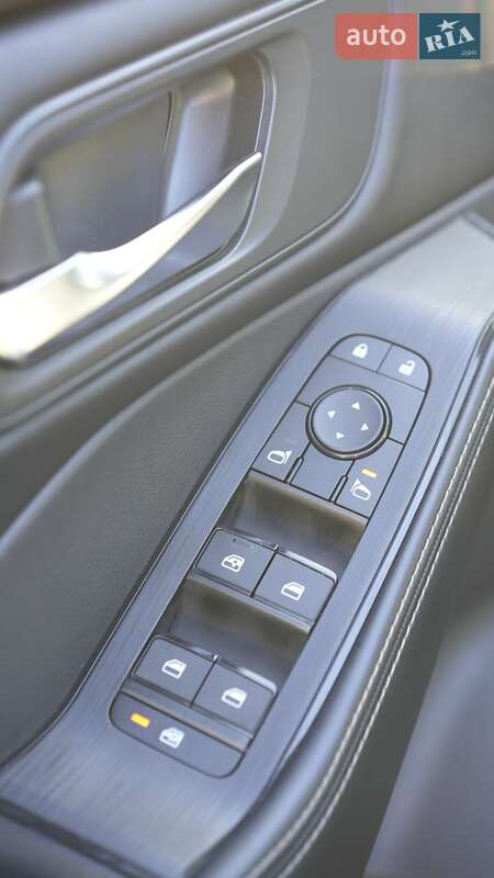 Позашляховик / Кросовер Nissan Rogue 2023 в Дніпрі