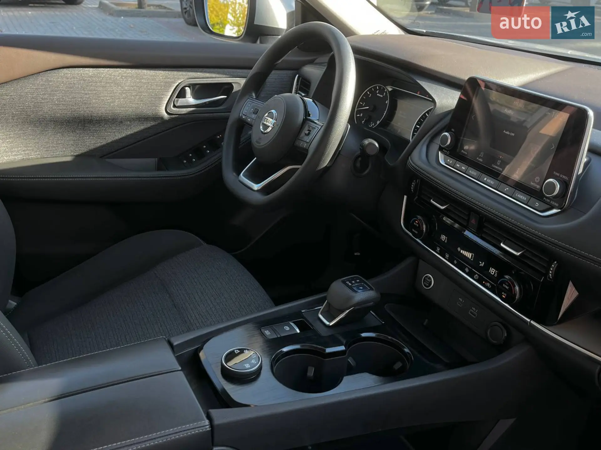 2022 Nissan Rogue - мініатюра 12