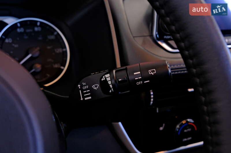 Внедорожник / Кроссовер Nissan Rogue 2023 в Одессе