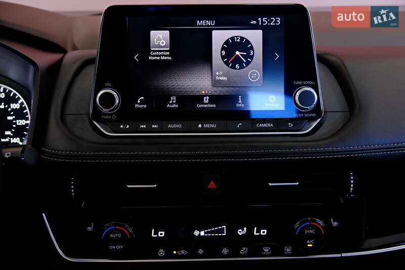 Внедорожник / Кроссовер Nissan Rogue 2023 в Одессе