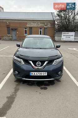 Внедорожник / Кроссовер Nissan Rogue 2015 в Киеве