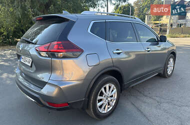 Внедорожник / Кроссовер Nissan Rogue 2018 в 