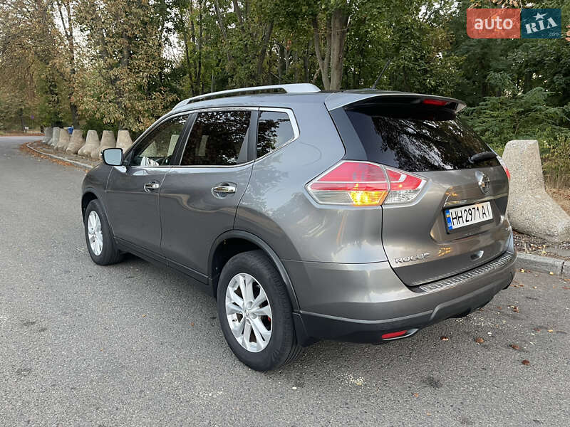 Внедорожник / Кроссовер Nissan Rogue 2015 в Одессе