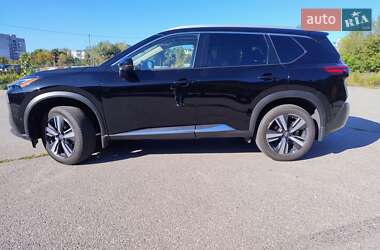 Внедорожник / Кроссовер Nissan Rogue 2023 в Житомире