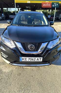 Позашляховик / Кросовер Nissan Rogue 2020 в Кам'янському