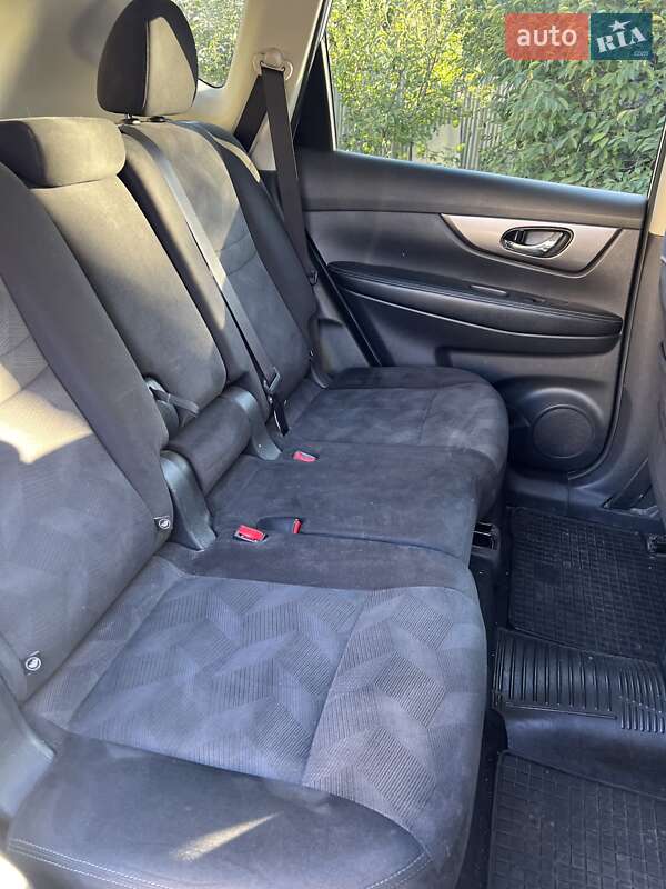 Внедорожник / Кроссовер Nissan Rogue 2014 в Каневе