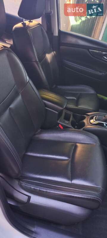 Внедорожник / Кроссовер Nissan Rogue 2018 в Кропивницком