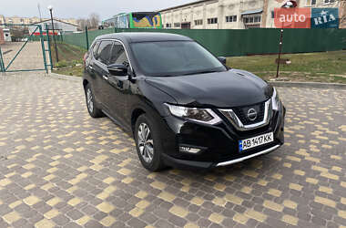 Позашляховик / Кросовер Nissan Rogue 2017 в Вінниці