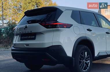 Внедорожник / Кроссовер Nissan Rogue 2021 в 