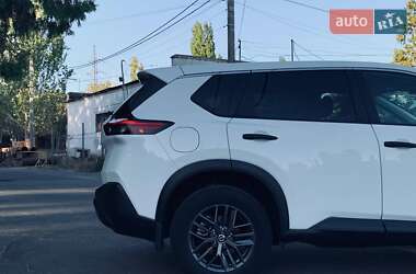 Внедорожник / Кроссовер Nissan Rogue 2021 в 