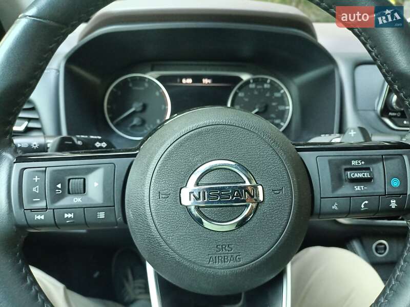 Внедорожник / Кроссовер Nissan Rogue 2022 в Днепре