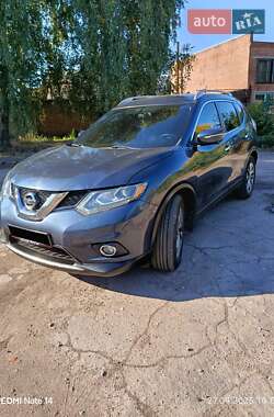 Позашляховик / Кросовер Nissan Rogue 2015 в Чернігові