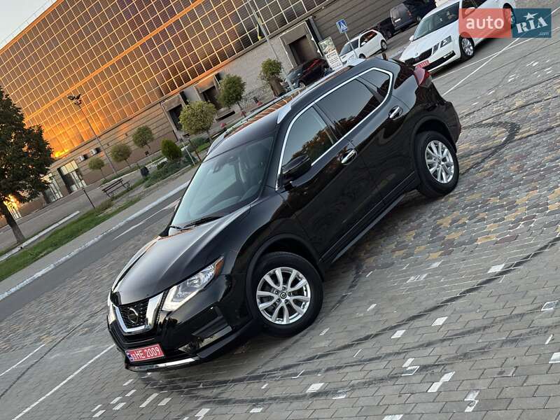 Nissan Rogue 2020