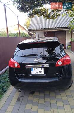 Внедорожник / Кроссовер Nissan Rogue 2012 в Стрые
