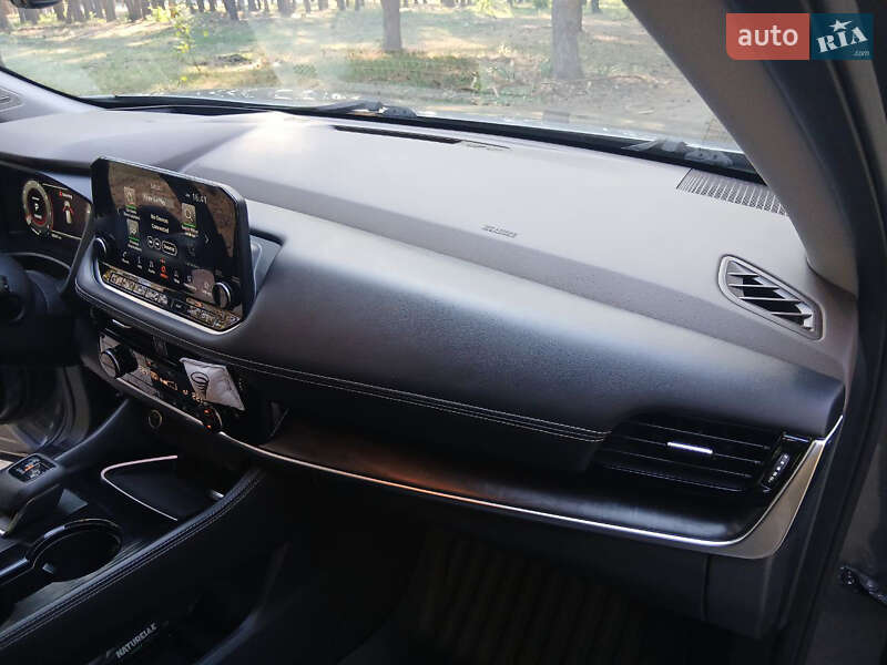 Позашляховик / Кросовер Nissan Rogue 2021 в Кропивницькому