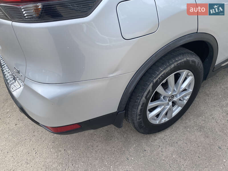 Внедорожник / Кроссовер Nissan Rogue 2017 в Львове
