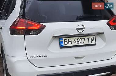 Позашляховик / Кросовер Nissan Rogue 2017 в 